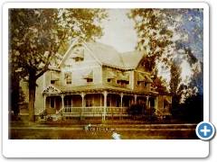 Victorian Home In Riverside
