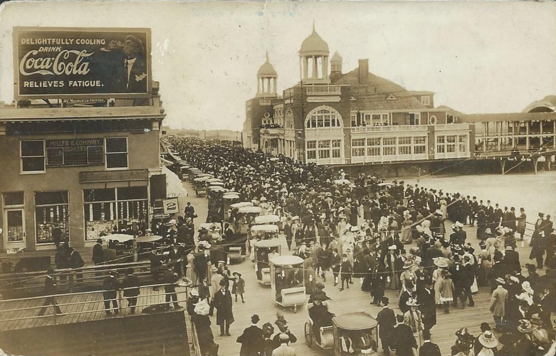 Atlantic City - Boardwalk view at Steel Pier