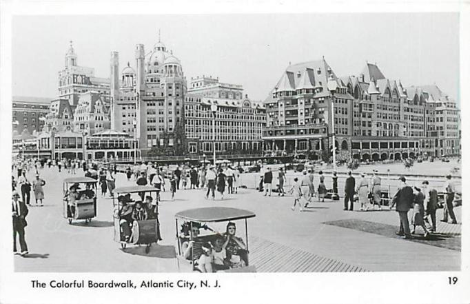 Atlantic City - Boardwalk vista