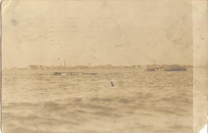 Atlantic City - Remains of the airship Akron after it crashed - May 3 1912