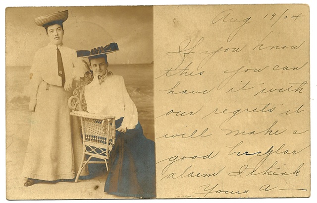 Atlantic City - Studio shot of two women with hats - 1904