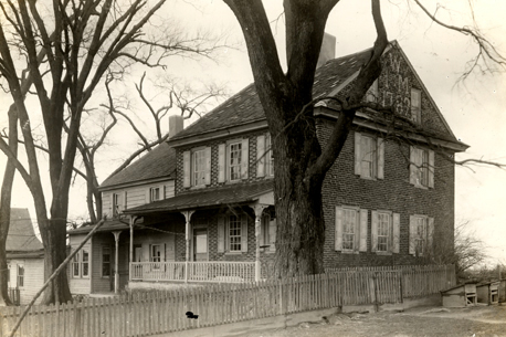 32. Jos. and Mary Wills House (Dr. Wills property), below Marlton, Evesham Twp., 1789