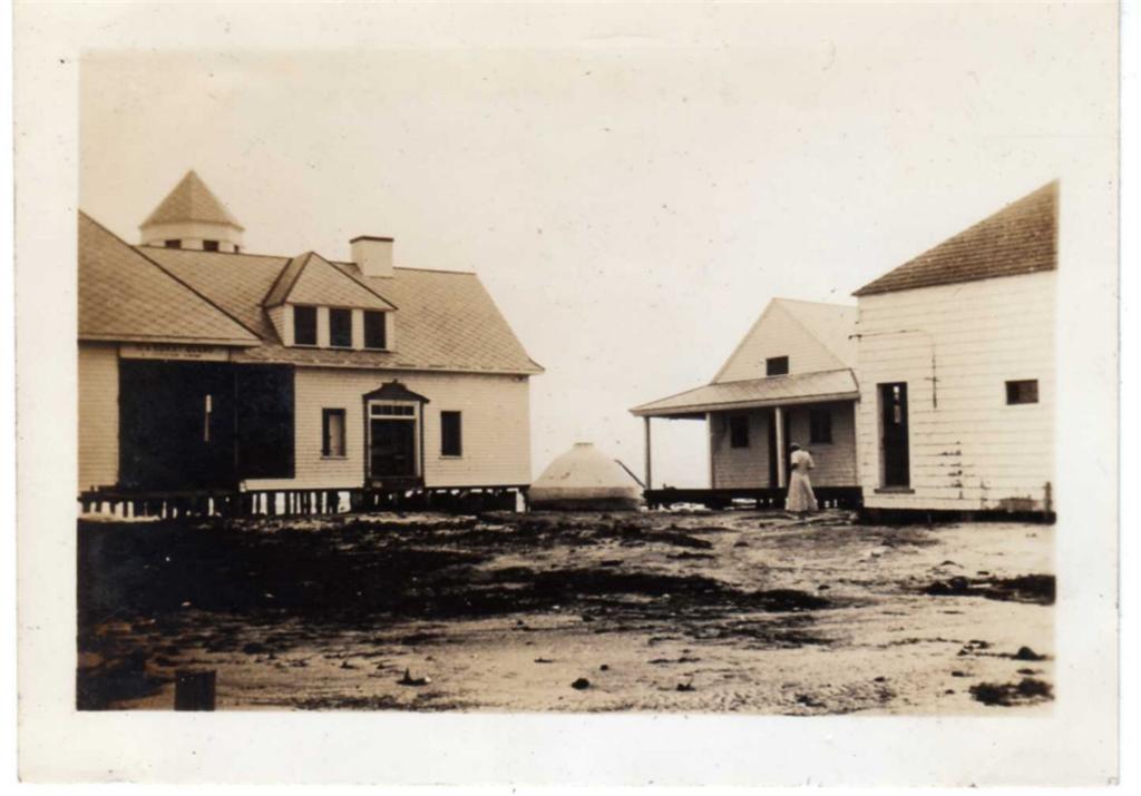 lbiTuckerIslandBuildingsOnPilings