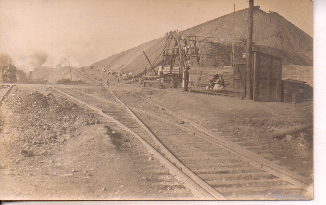 Huntsville vicinity - DL and W Lackawanna Cutoff - Working on the Fill - c 1910