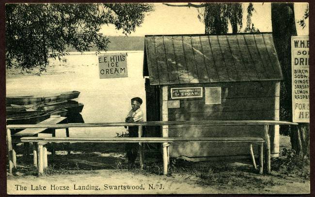 SwartzwoodLake House Landing